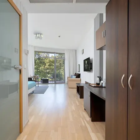Diune Z Garazem By Jantar Apartment